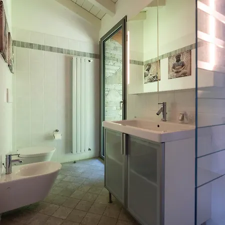 Gli Archi House & Casa de Férias Bieno (Piedmont)